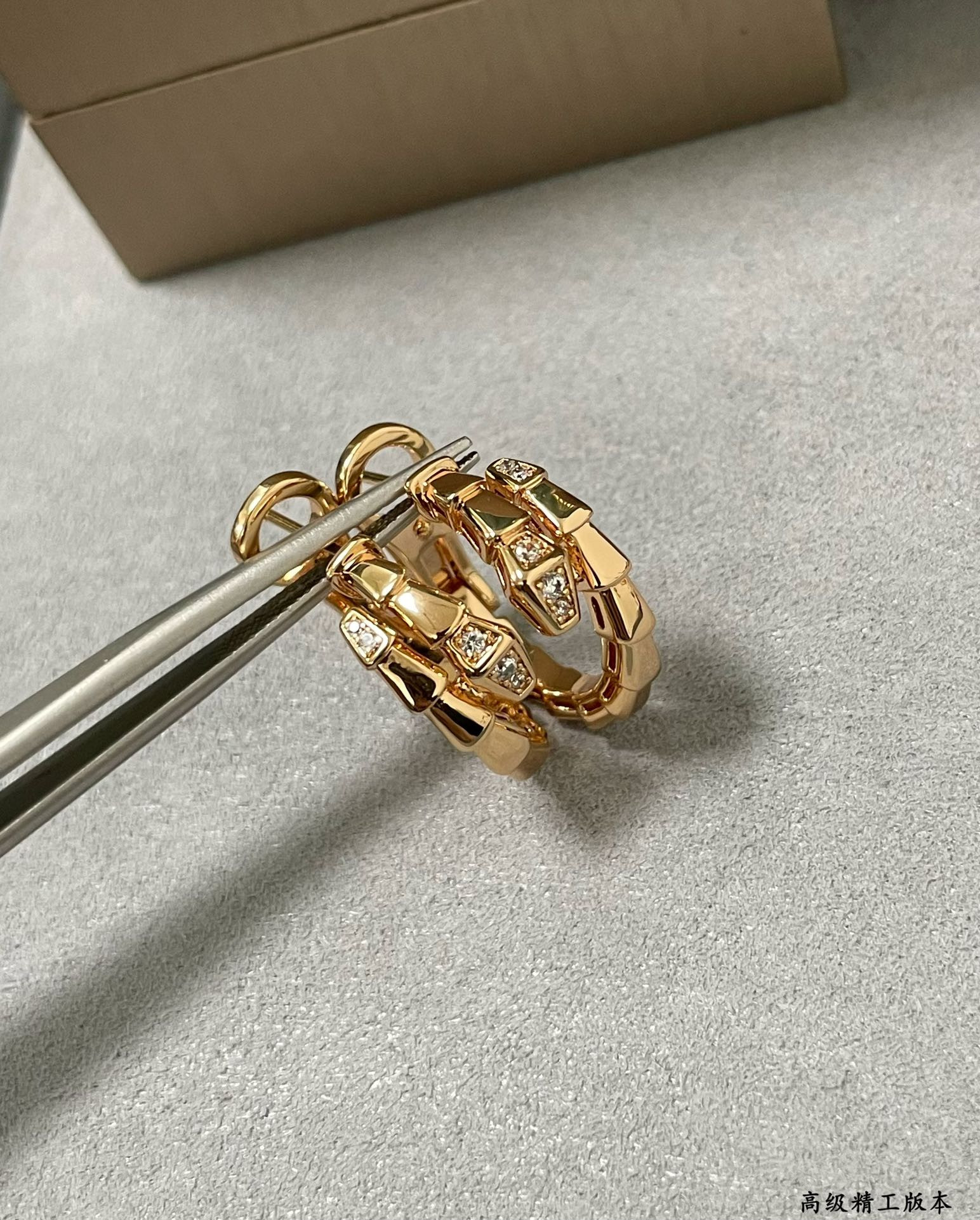 Bv1g*ai Head and tail drill snake Earrings
