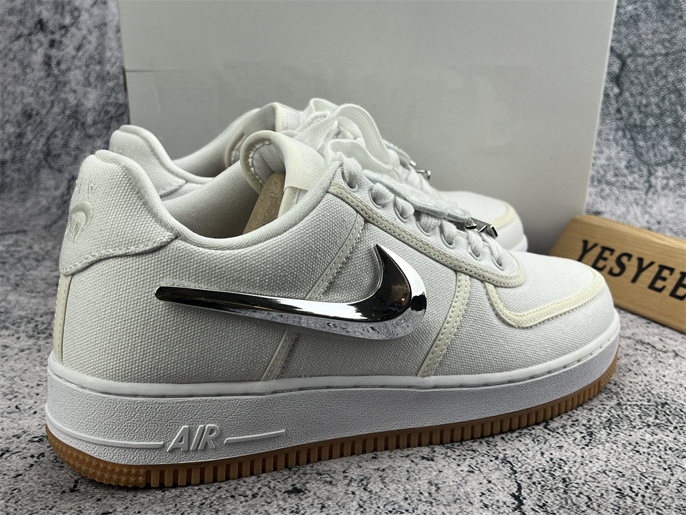 UA TRAVIS SCOTT X AIR FORCE 1 