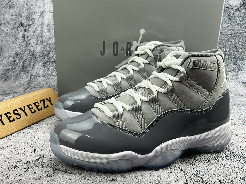 UA AIR JORDAN 11 RETRO