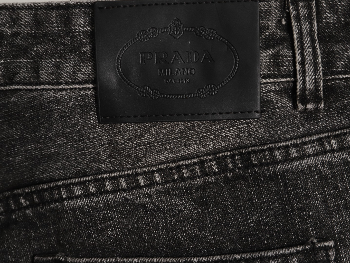 Pra*a Jeans