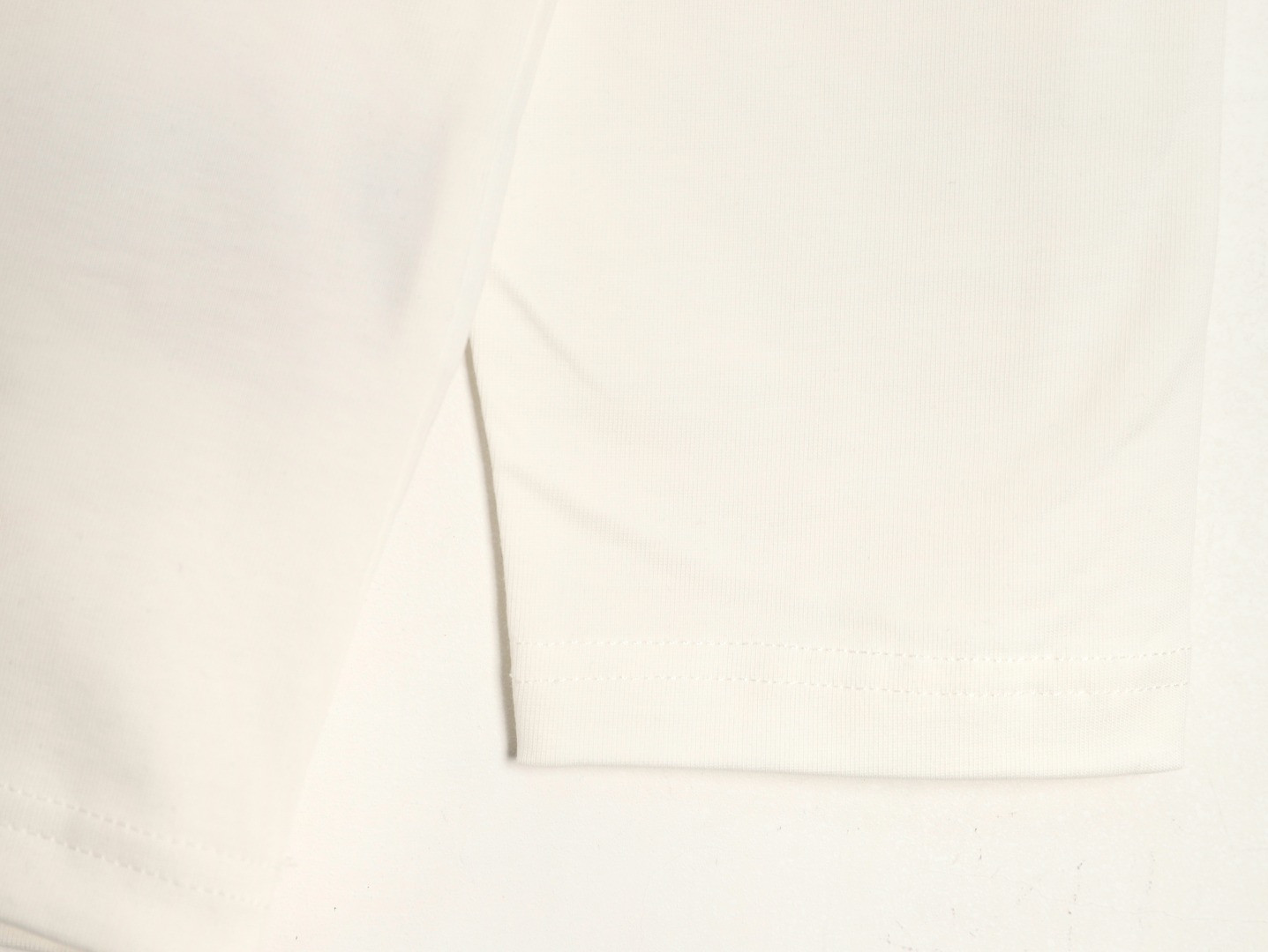 L0vis Vvtt0n Long-sleeved T-shirt