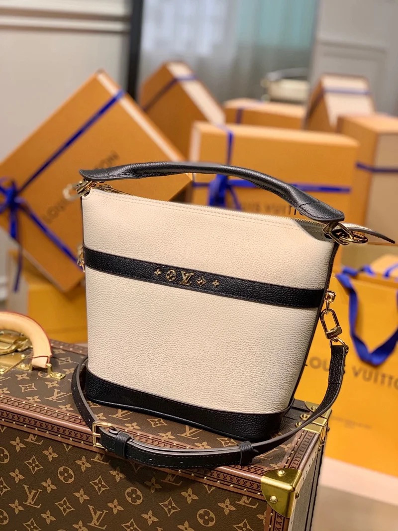 LV CRUISER PM M57813