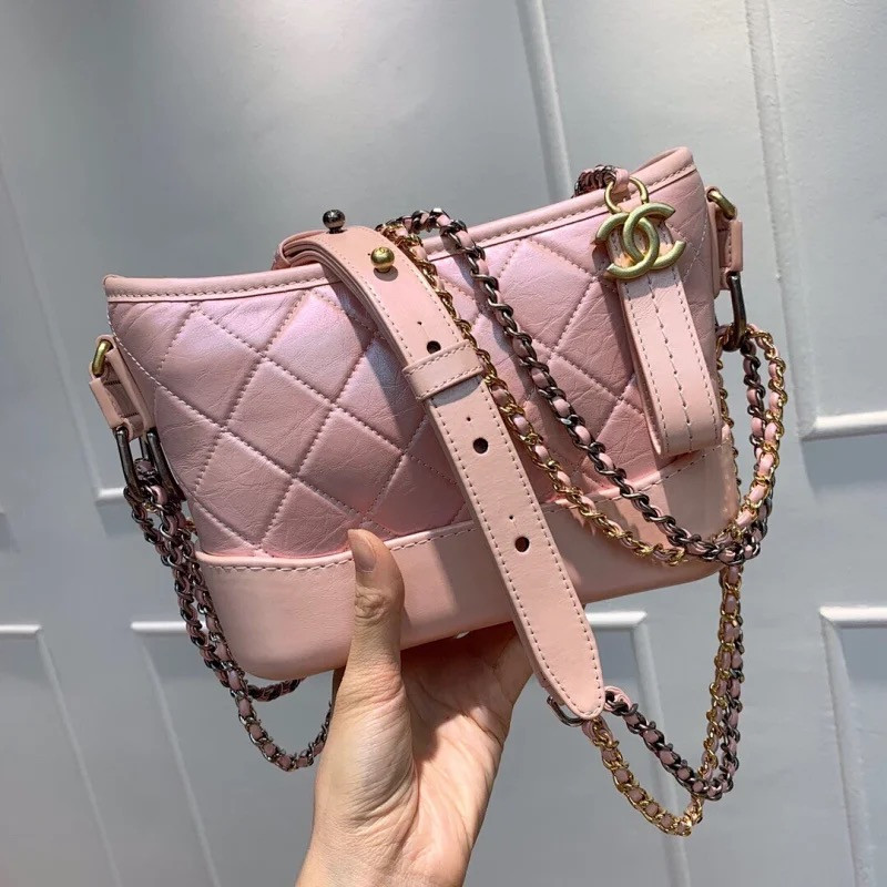 Ch**el Alessandra Ambrosio pearl bag