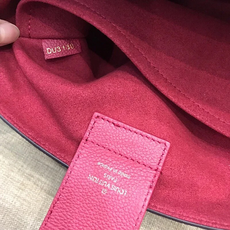 LV RIVERSIDE N40052