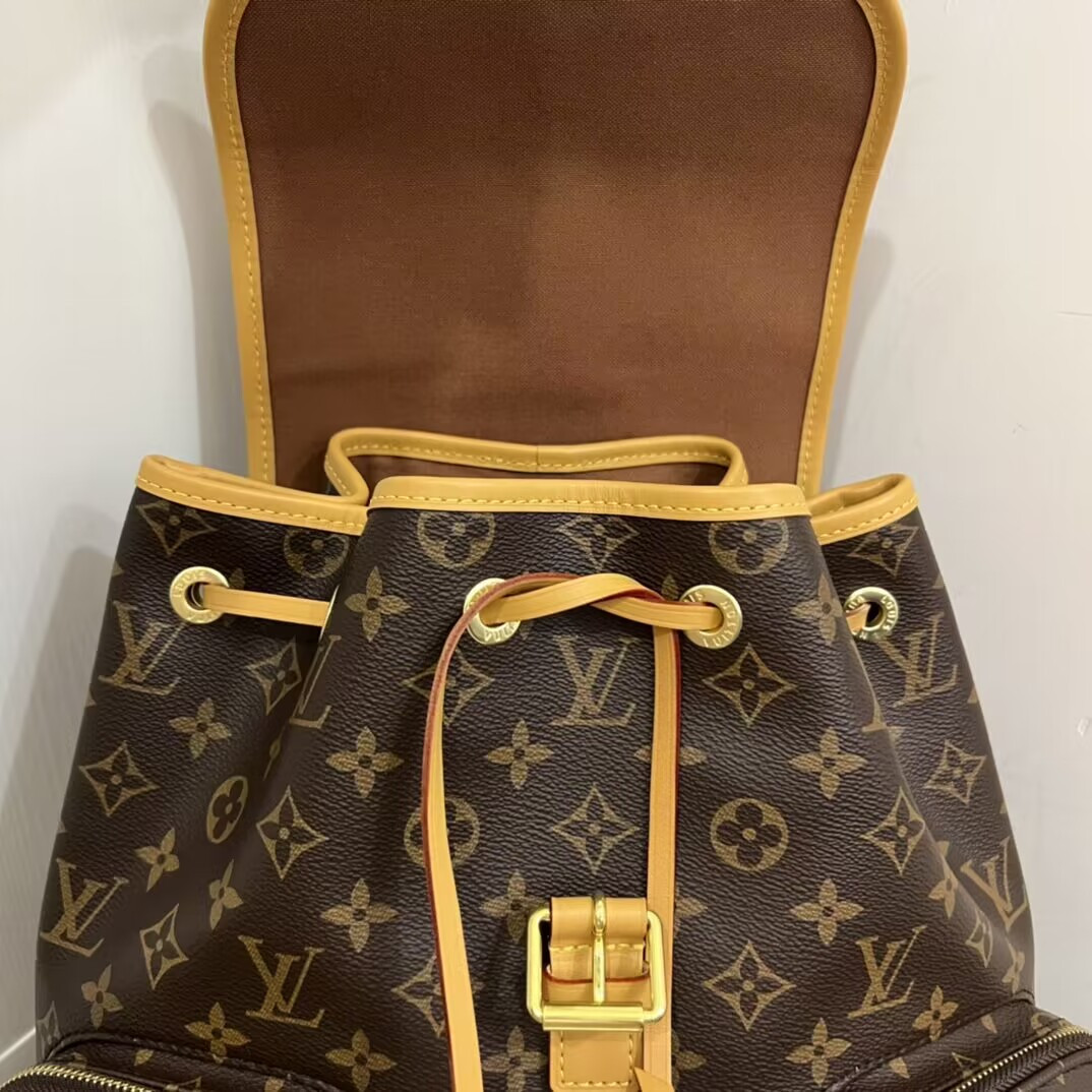 LV BOSPHORE BACKPACK M40107