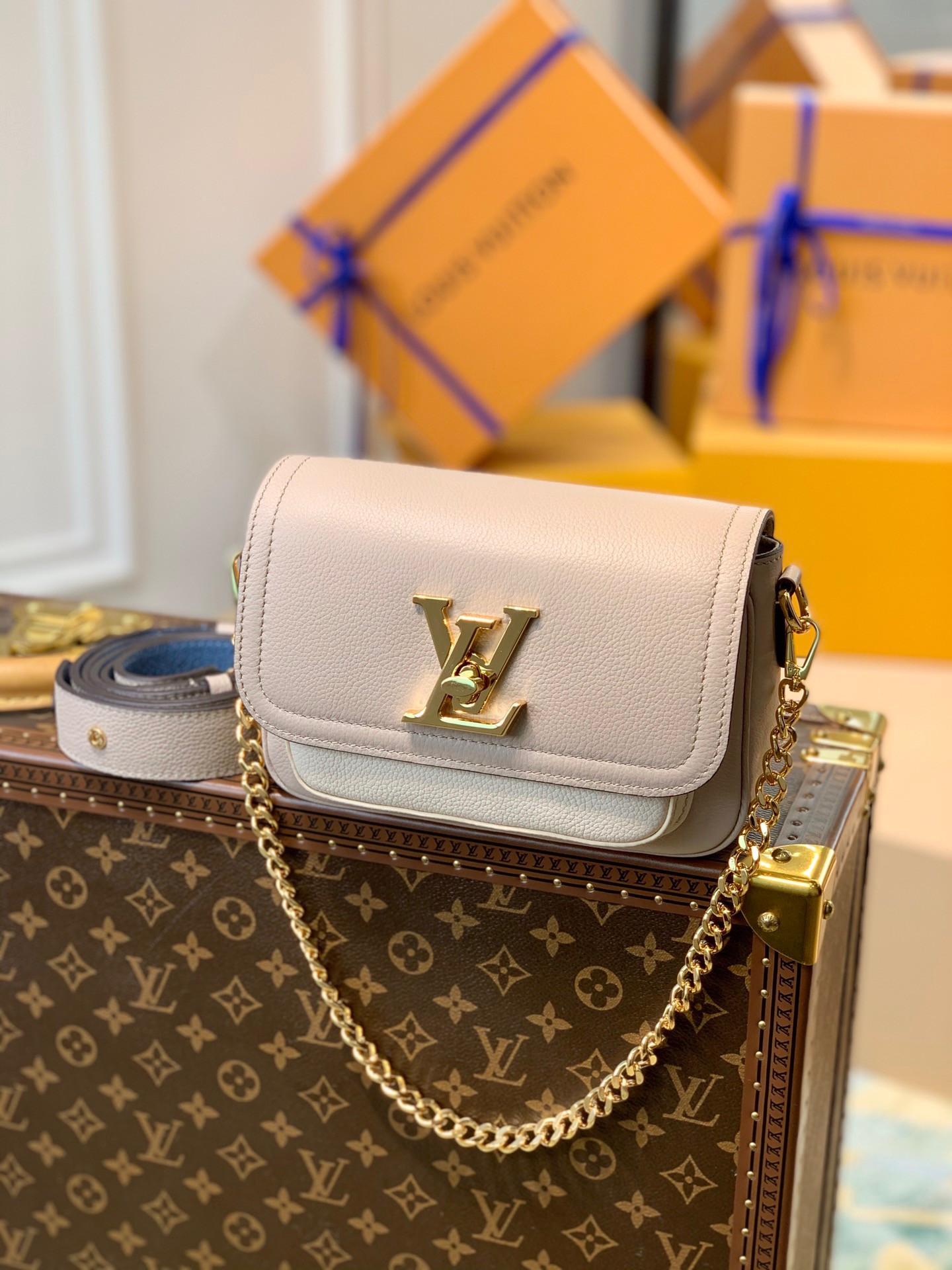 LV LOCKME TENDER M58554