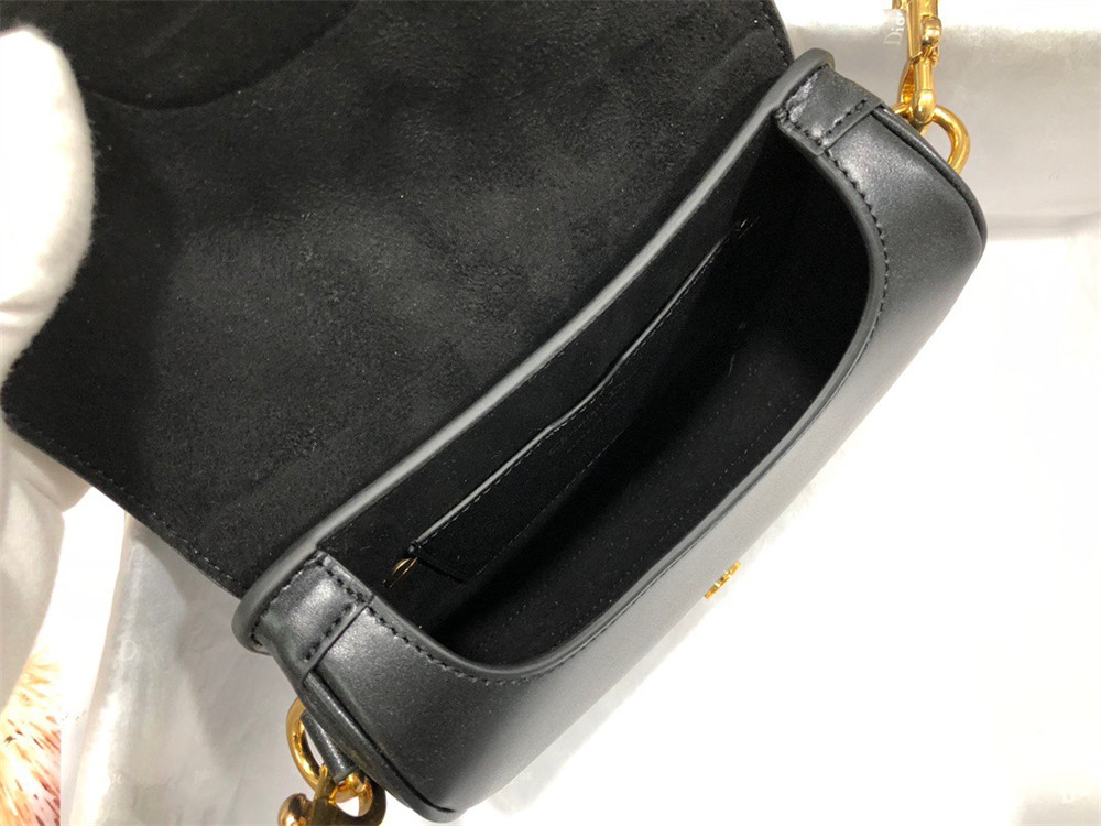 MEDIUM D10r BOBBY BAG Black Box Calfskin