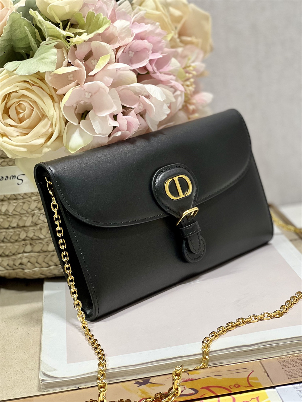 D10r BOBBY EAST-WEST POUCH WITH CHAIN Latte Smooth Calfskin Black