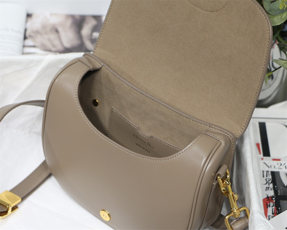 MEDIUM D10r BOBBY BAG brown Box Calfskin