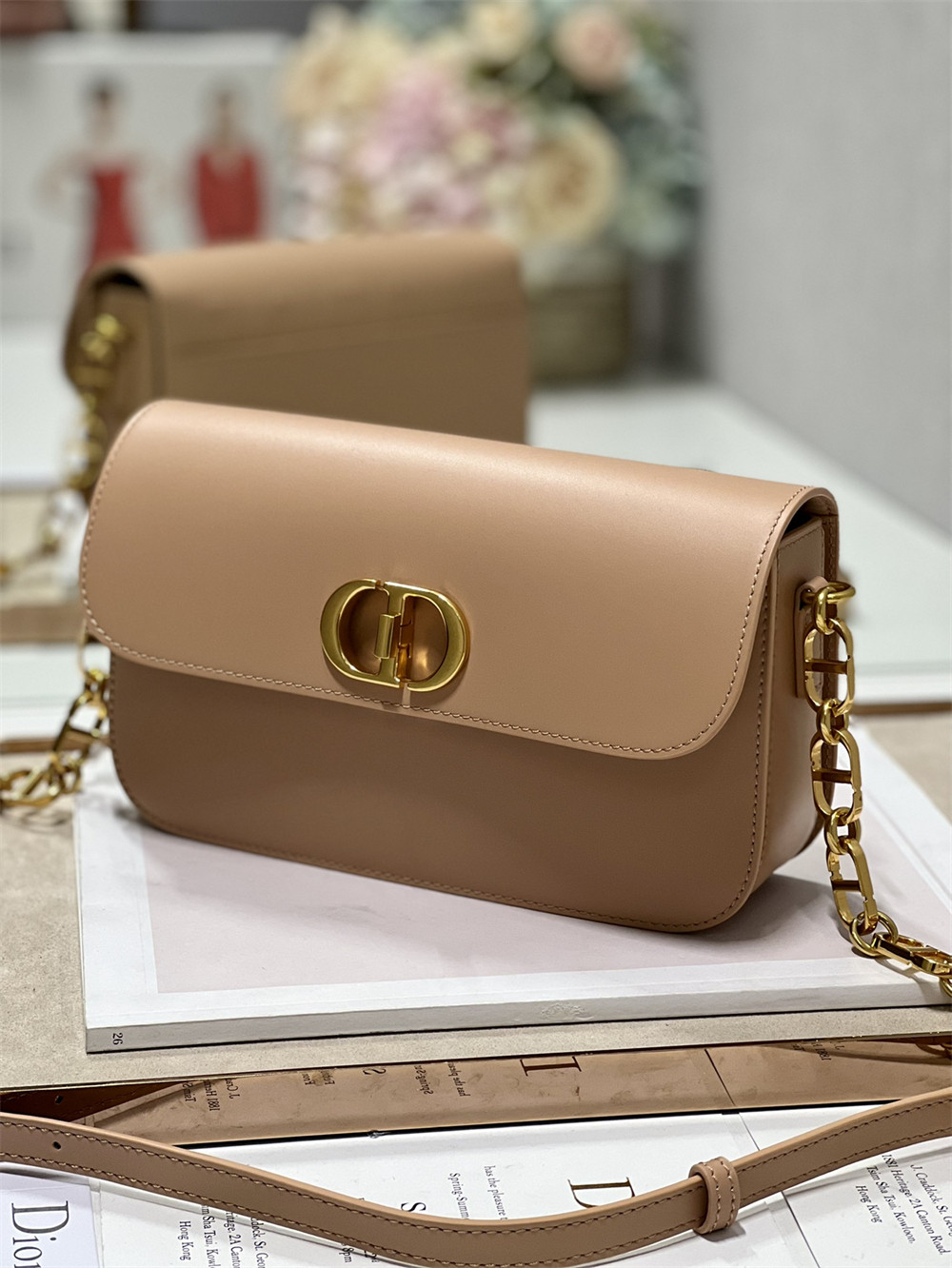 D10r 30 Montaigne Avenue Pink 22.5 x 12.5 x 6.5 cm
