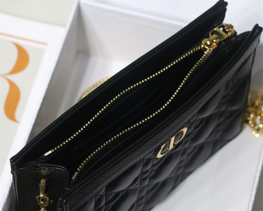 D10r CARO ZIPPED POUCH WITH CHAIN Black S*pple Cannage Calfskin 19 x 14 x 4.5 cm