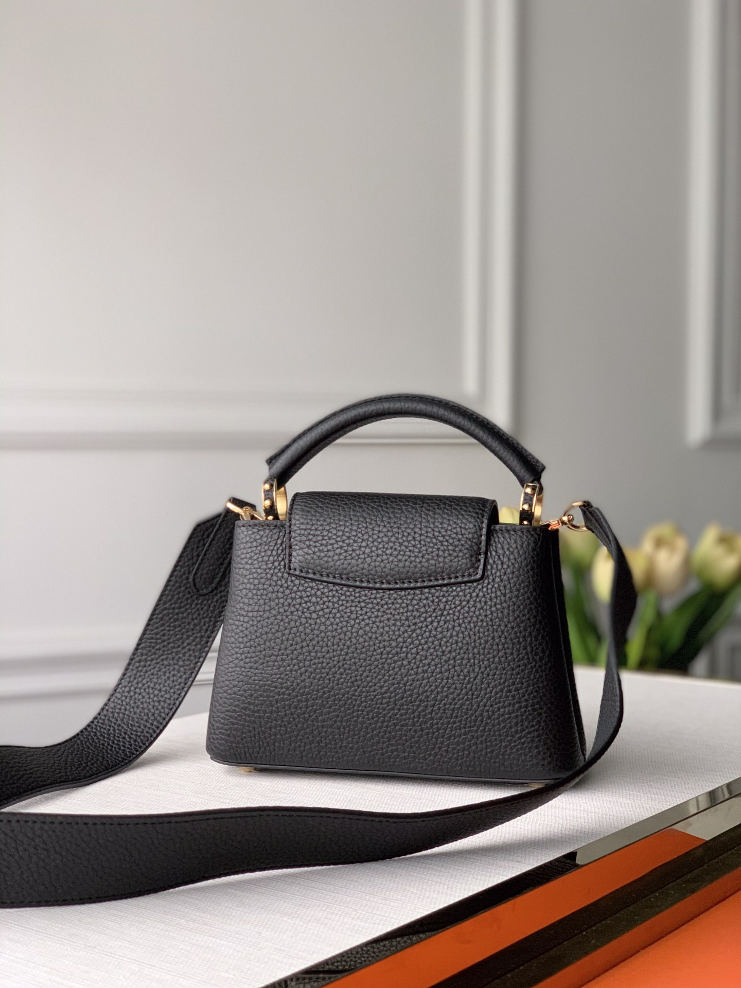 CAPUCINES MINI M56071