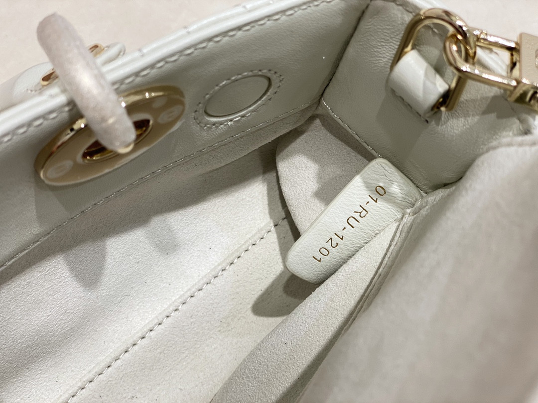 D10r SMALL LADY D-JOY BAG Latte