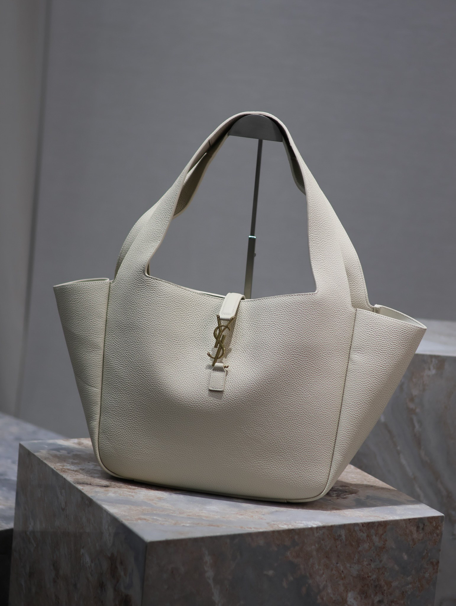 Y51 BEA IN GRAINED LEATHER White