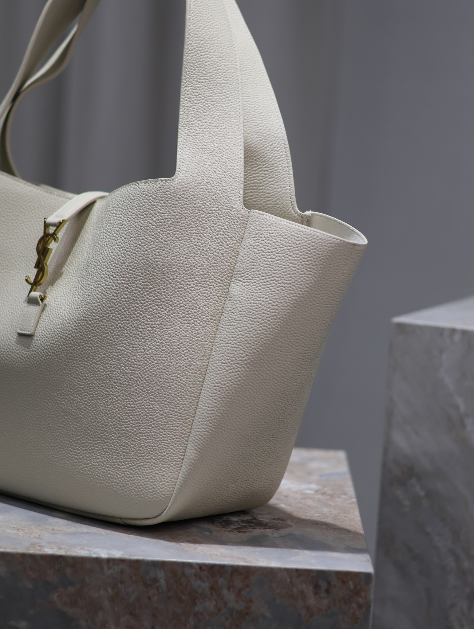 Y51 BEA IN GRAINED LEATHER White
