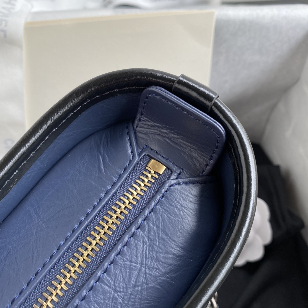 Ch**el Gabrielle SMALL BLUE 20 x 15 x 8cm
