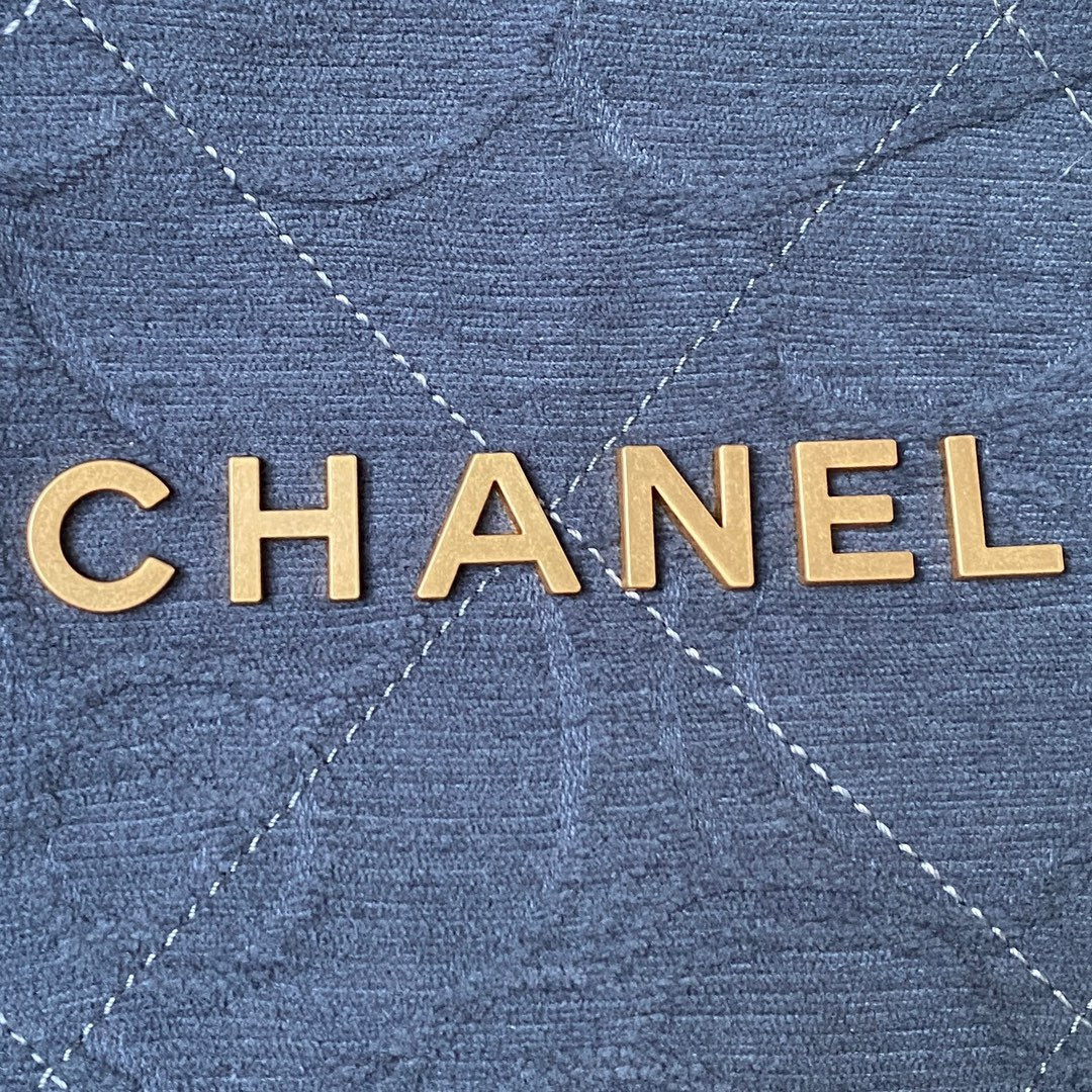 Ch**el 22 SMALL HANDBAG velvet NAVY 13.7×14.4×2.7 in
