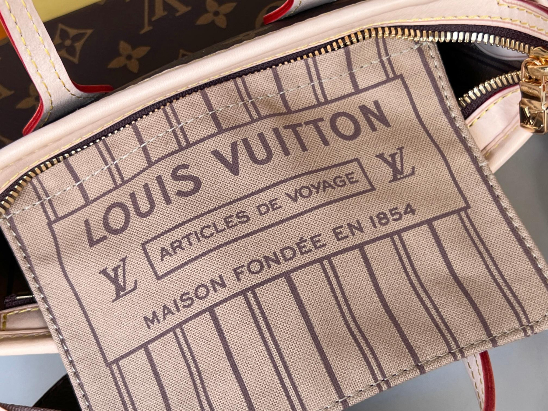 LV Neverfull BB M46705