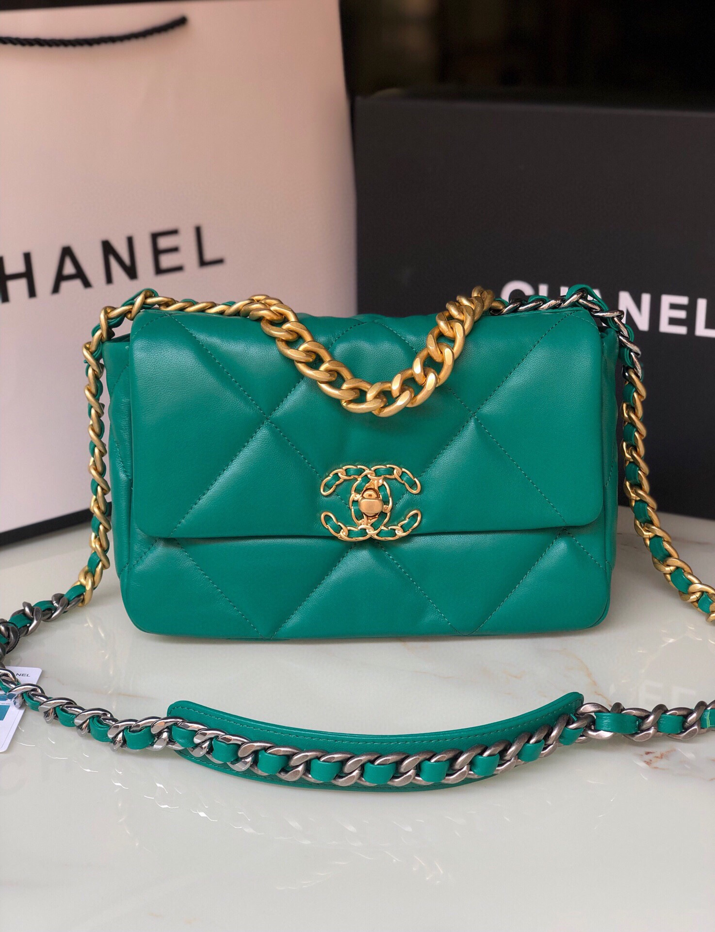 Ch**el 19 HANDBAG Shiny Leather, Gold-Tone, Silver-Tone & Ruthenium-Finish Metal Green 6.2 × 10.1 × 3.5 in