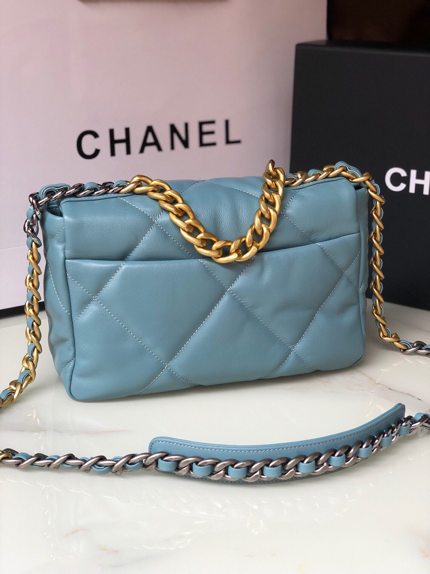 Ch**el 19 HANDBAG Shiny Leather, Gold-Tone, Silver-Tone & Ruthenium-Finish Metal Blue 6.2 × 10.1 × 3.5 in