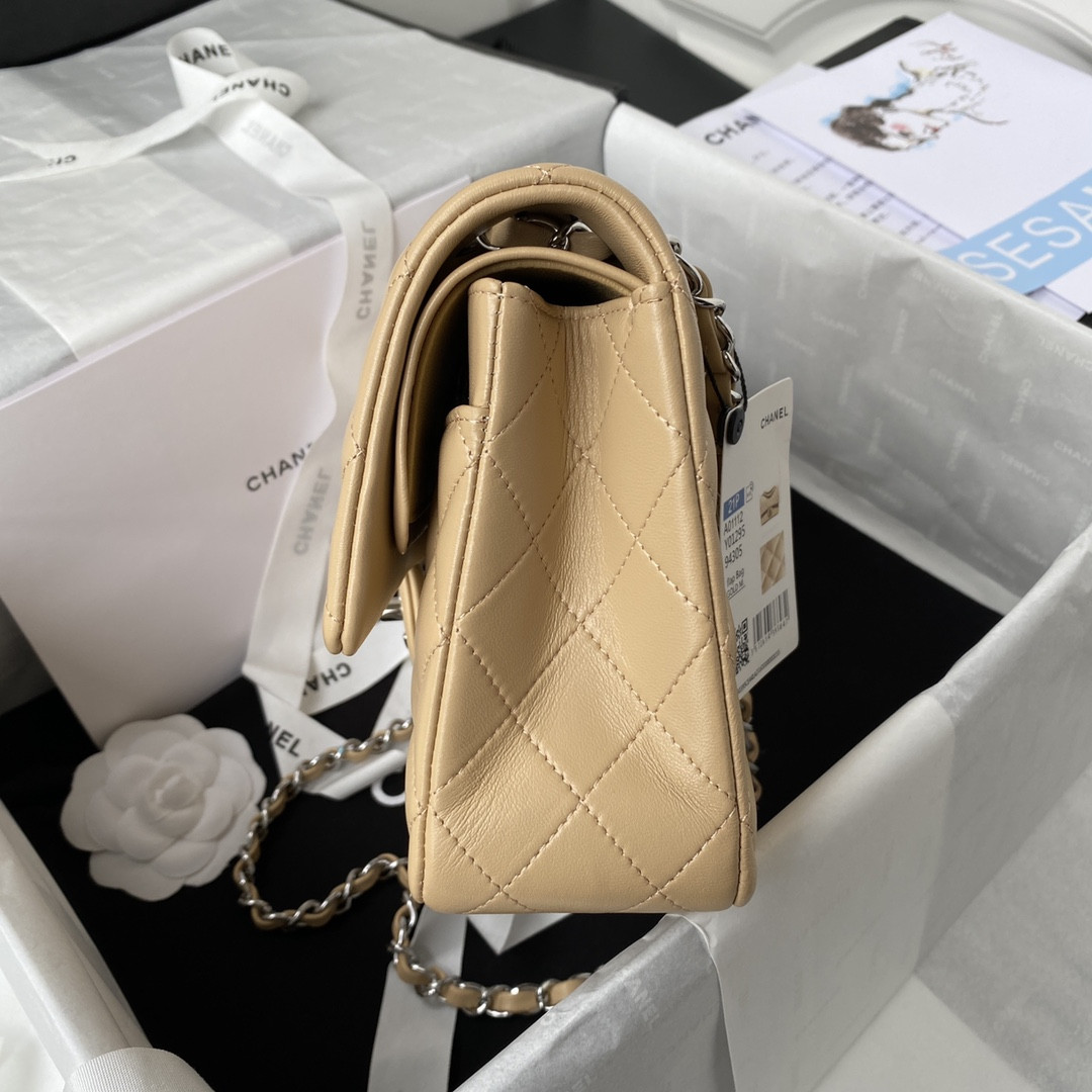 Ch**el CLASSIC HANDBAG GRAINED SHINY CALFSKIN & SILVER-TONE METAL COFFEE 6 × 9.9 × 2.5 in