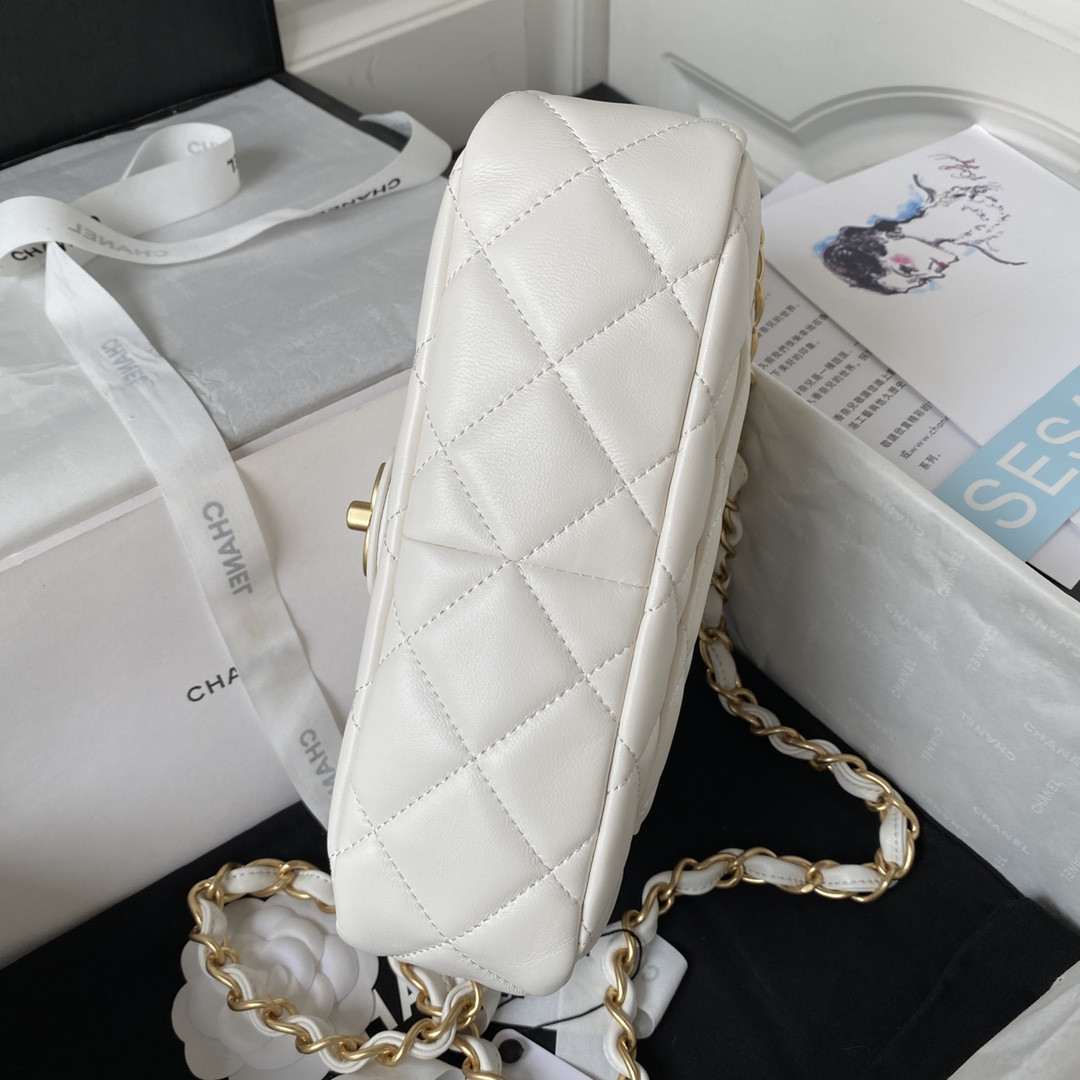 Ch**el SMALL CLASSIC HANDBAG GRAINED SHINY CALFSKIN & Gold-TONE METAL white 5.7 × 9 × 2.3 IN