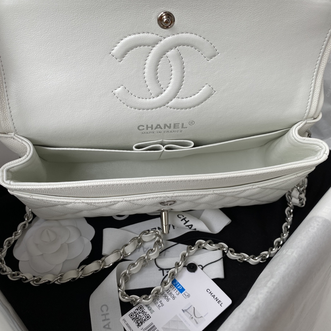 Ch**el SMALL CLASSIC HANDBAG Grained Calfskin & Silver-Tone Metal White 5.7 × 9 × 2.3 in