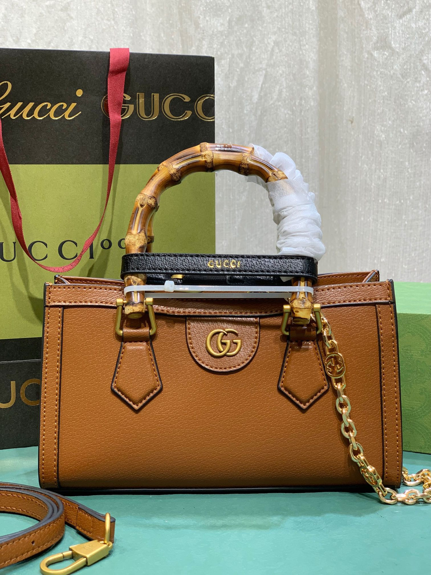 Gvc*1 DIANA SMALL SHOULDER BAG Brown 25W x 16H x 9D CM