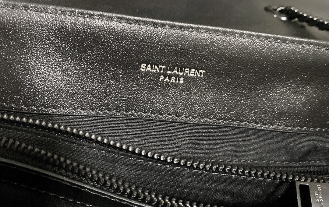 Y51 LOULOU MEDIUM IN QUILTED LEATHER ALL BLACK 12.5 X 8.6 X 3.5 INCHES