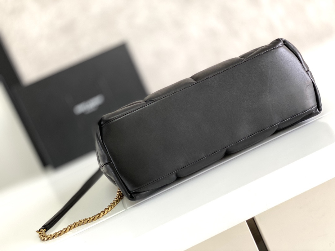 Y51 PUFFER MEDIUM IN NAPPA LEATHER BLACK 13.7 X 9 X 5.3 INCHES