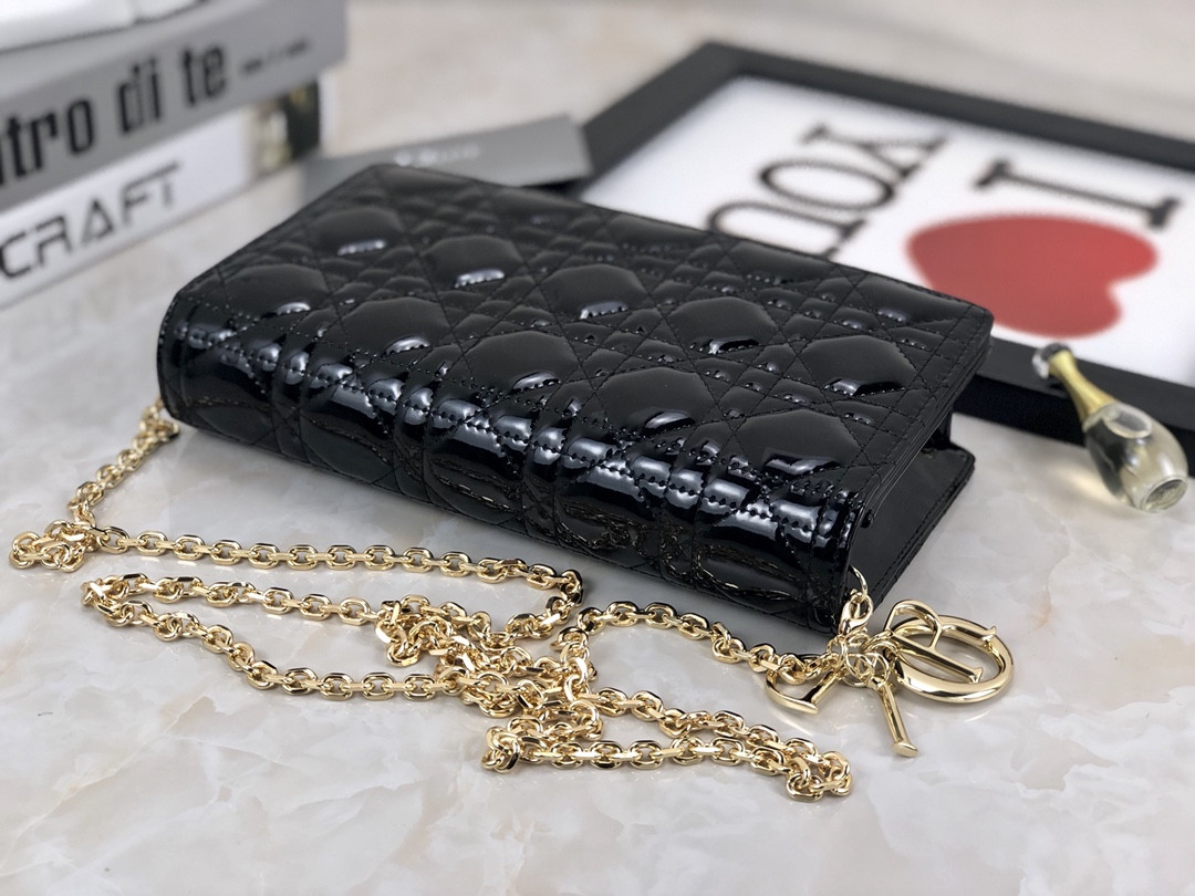 Lady D10r Pouch Black Patent Cannage Calfskin 8.5 x 4.5 x 1 inches