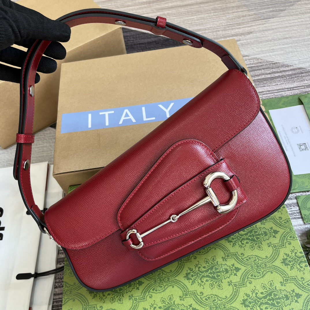 Gvc*1 HORSEBIT 1955 SMALL SHOULDER BAG RED 10.4"W x 6.7-4.1"H x 3.1-1.6"D
