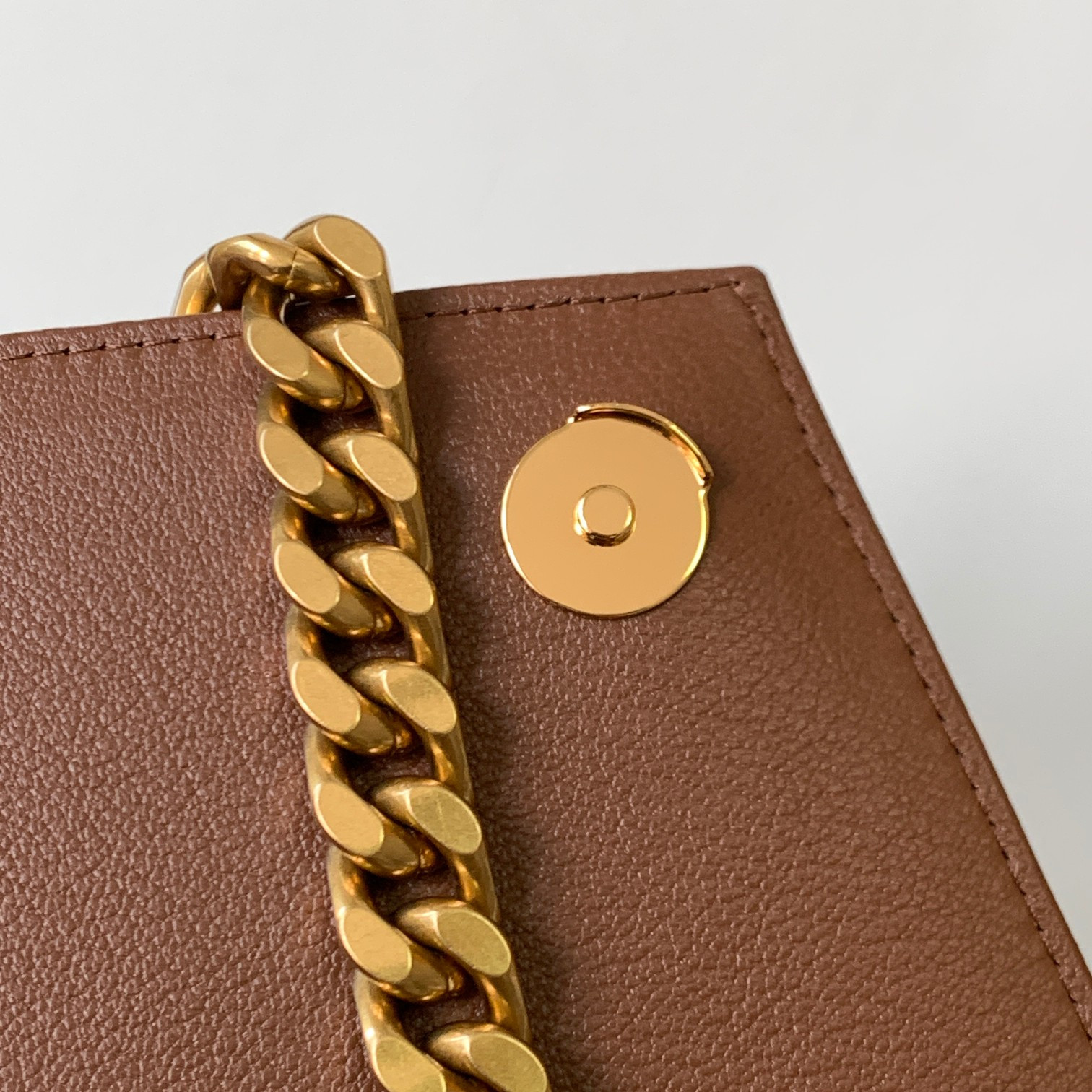 Y51 COLLEGE MEDIUM IN QUILTED LEATHER COFFEE 9.4 X 6.6 X 2.5 INCHES