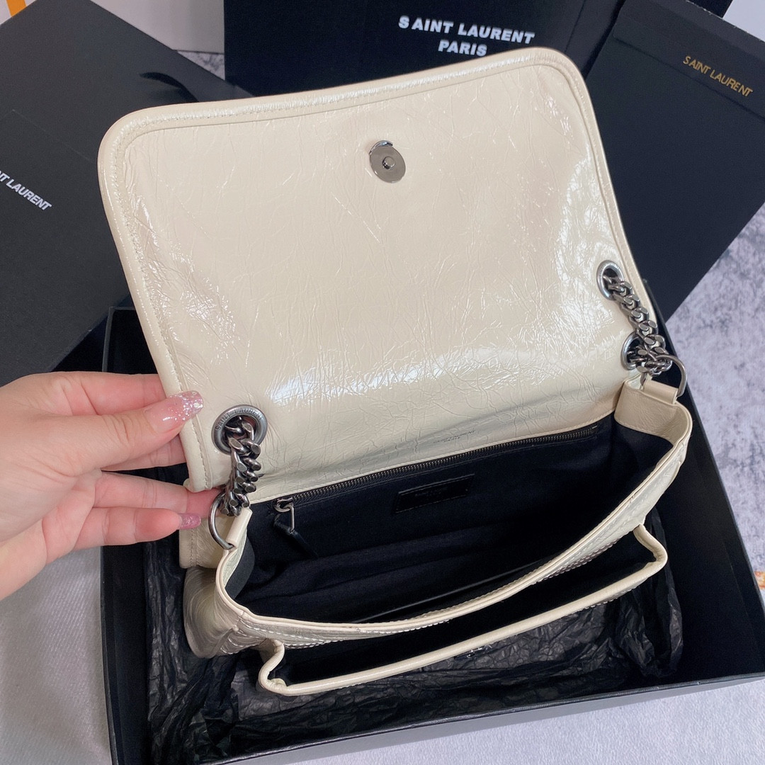 Y51 NIKI MEDIUM IN VINTAGE LEATHER WHITE 11 X 7.8 X 3.3 INCHES
