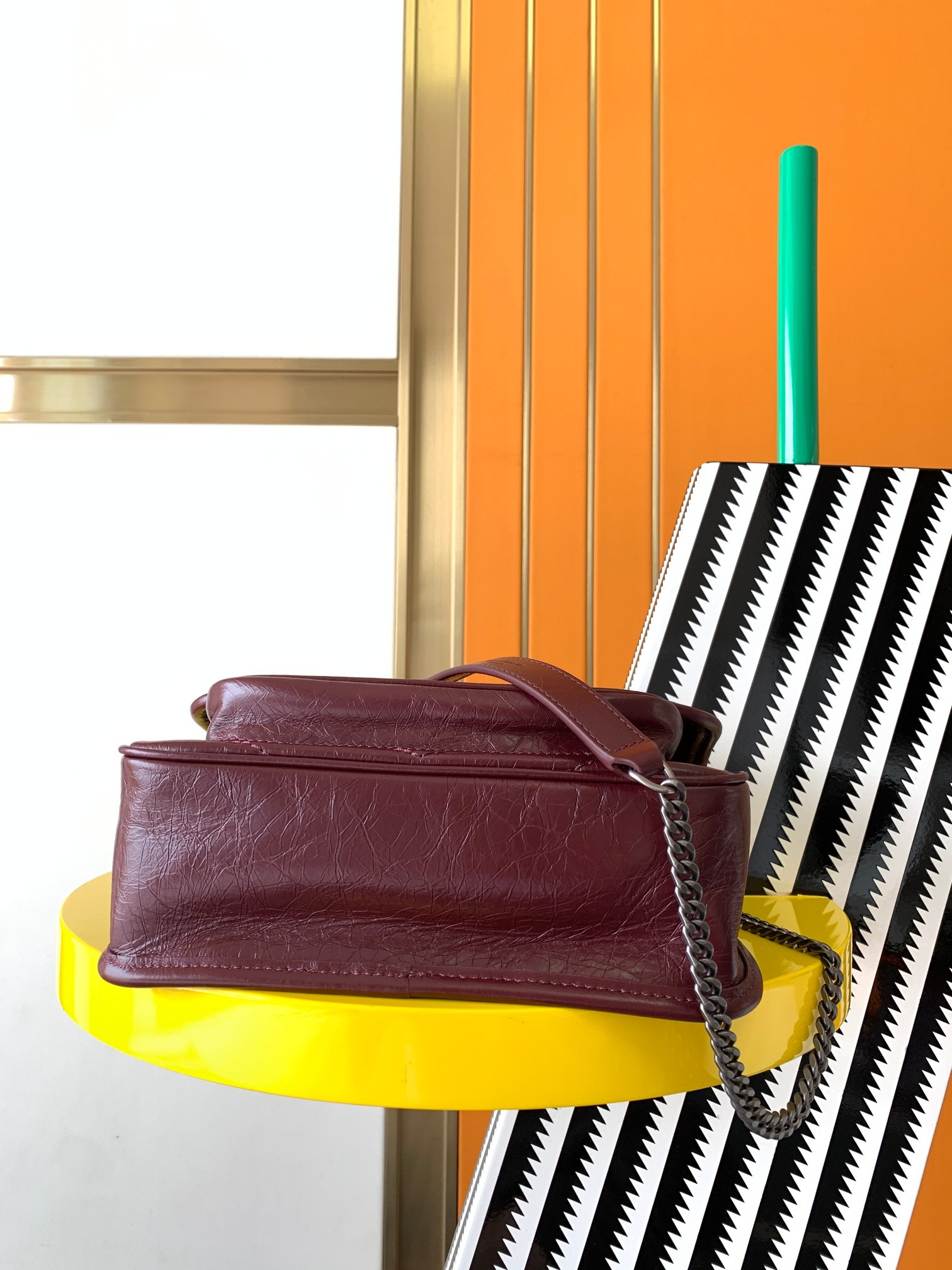 Y51 NIKI BABY IN VINTAGE LEATHER Claret 8.2 X 6 X 2.9 INCHES