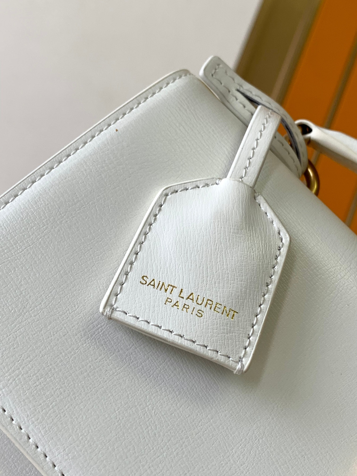 Y51 SUNSET LARGE IN SMOOTH LEATHER WHITE 10.6 X 7 X 3.1 INCHES