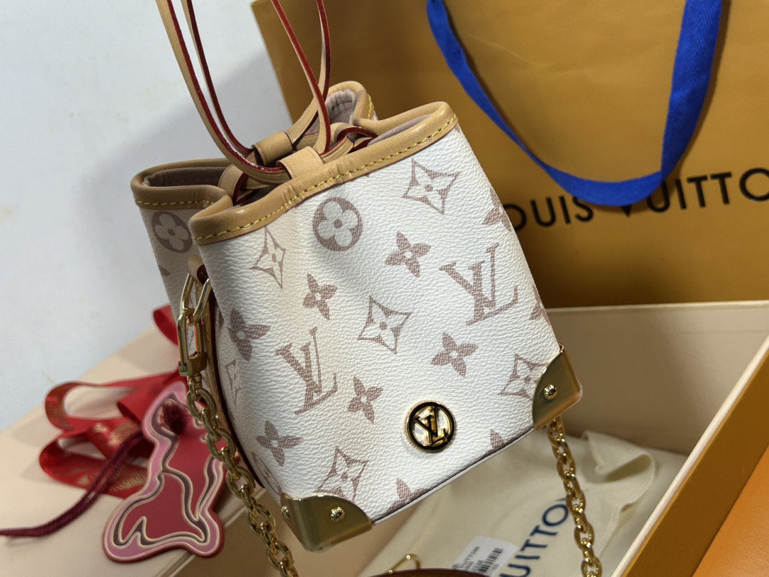 LV M83227 NOE PURSE 11.5 x 11.5 x 11.5 cm