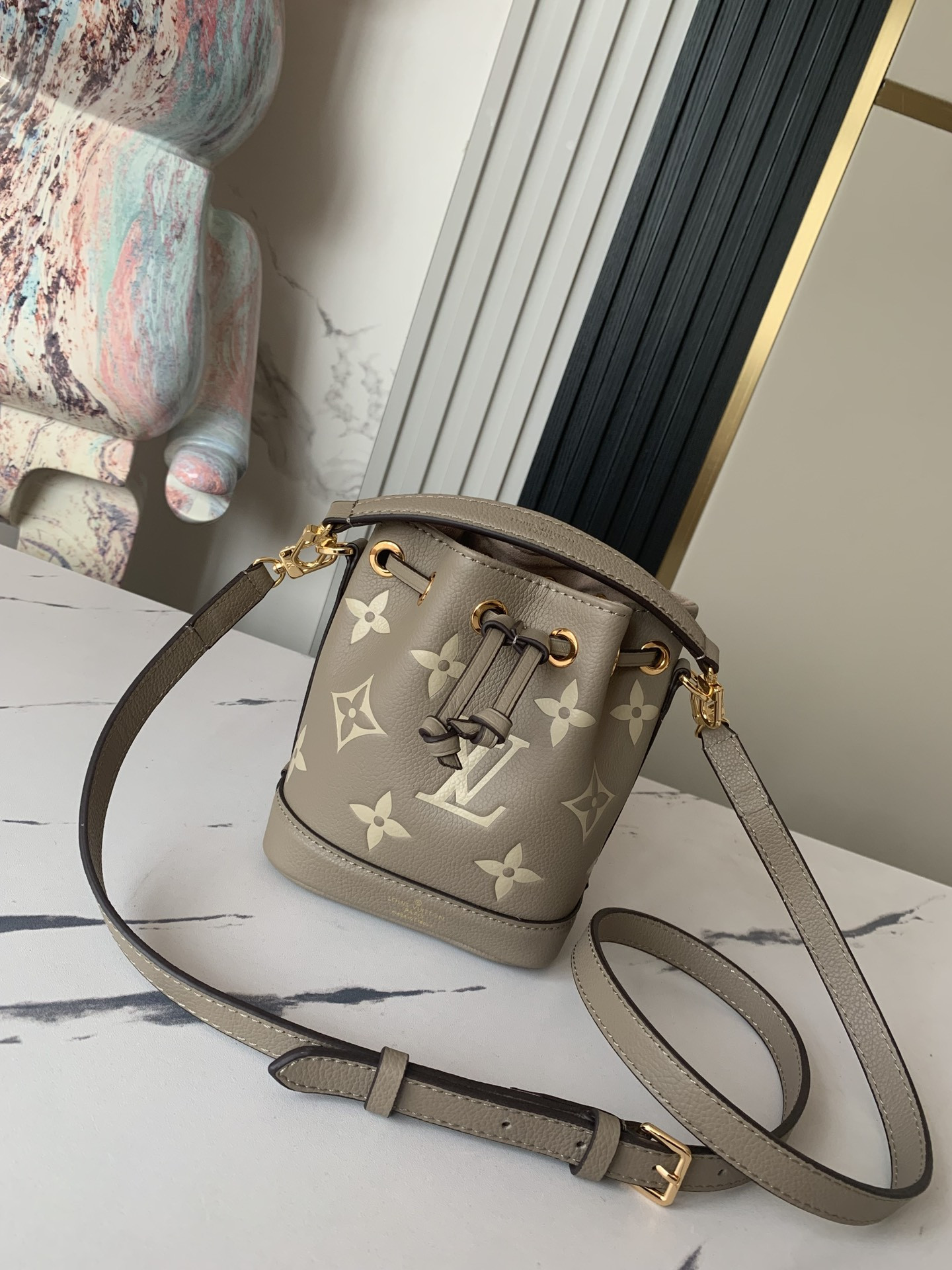LV M46291 Nano Noé M46291 13 x 16 x 10 CM