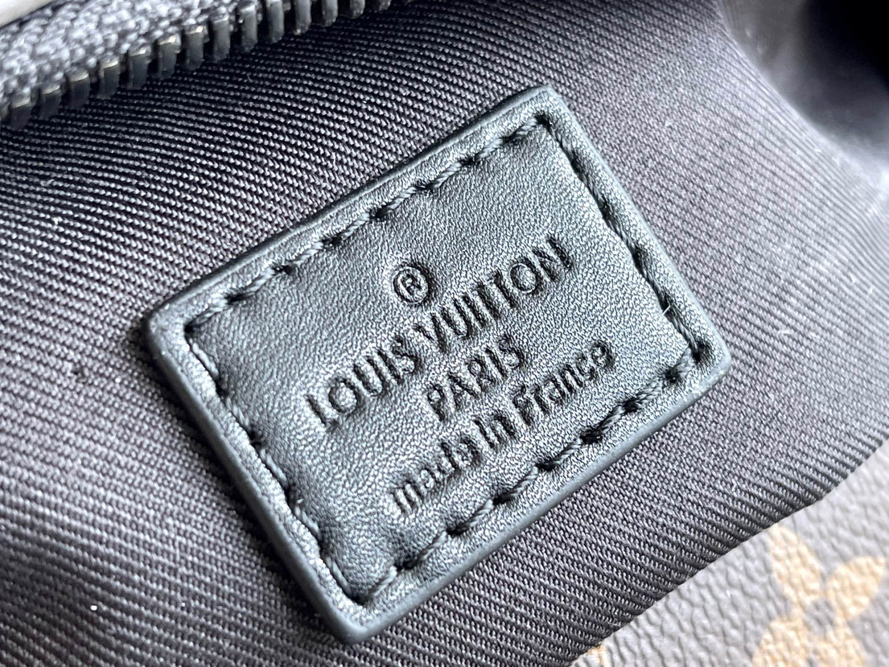 LV M44478 Soft Trunk Virgil Abhol 9.8 x 7.1 x 3.9 inches