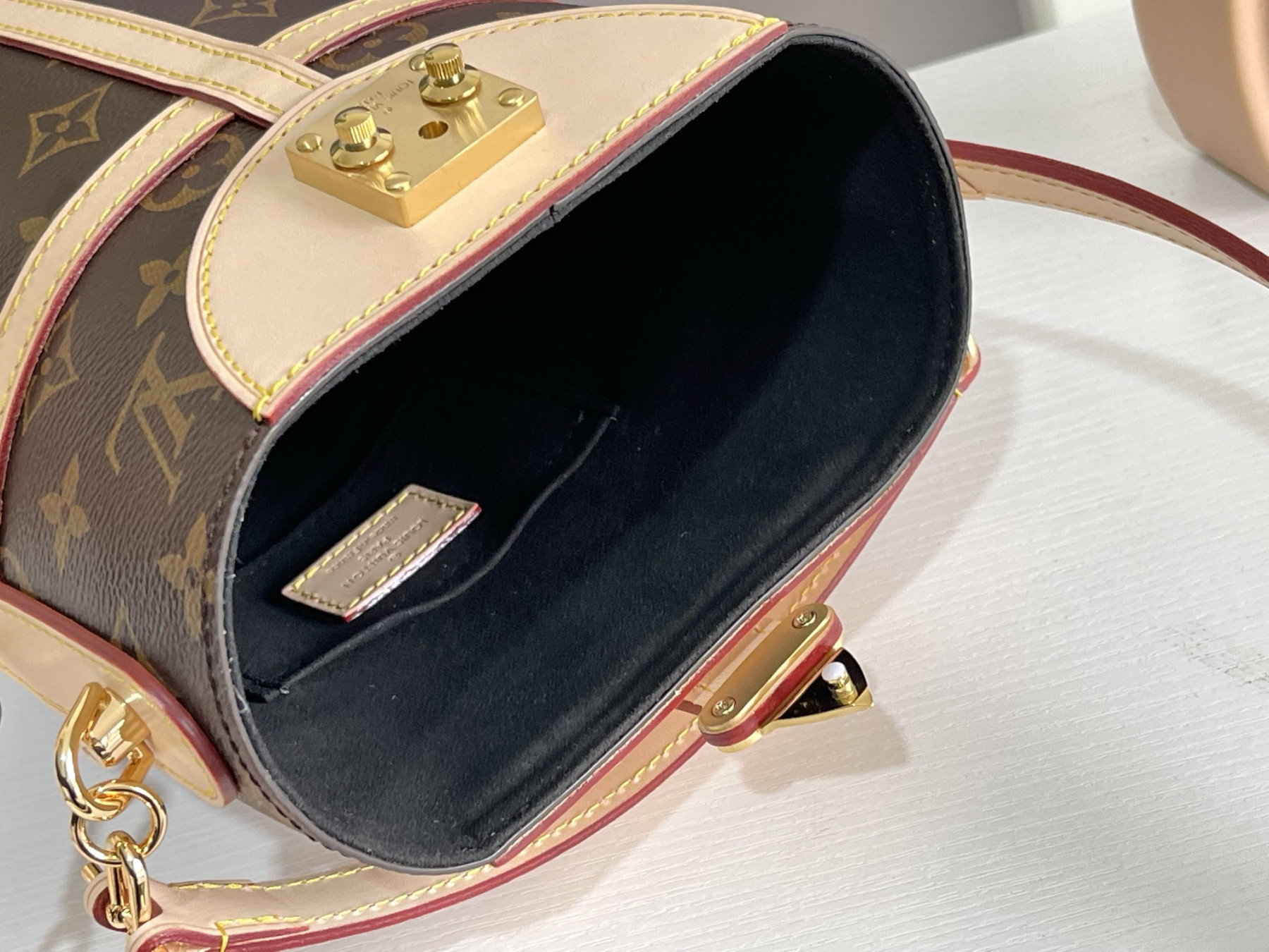 LV CANNES M43587 5.9x6.7x5.9 inches