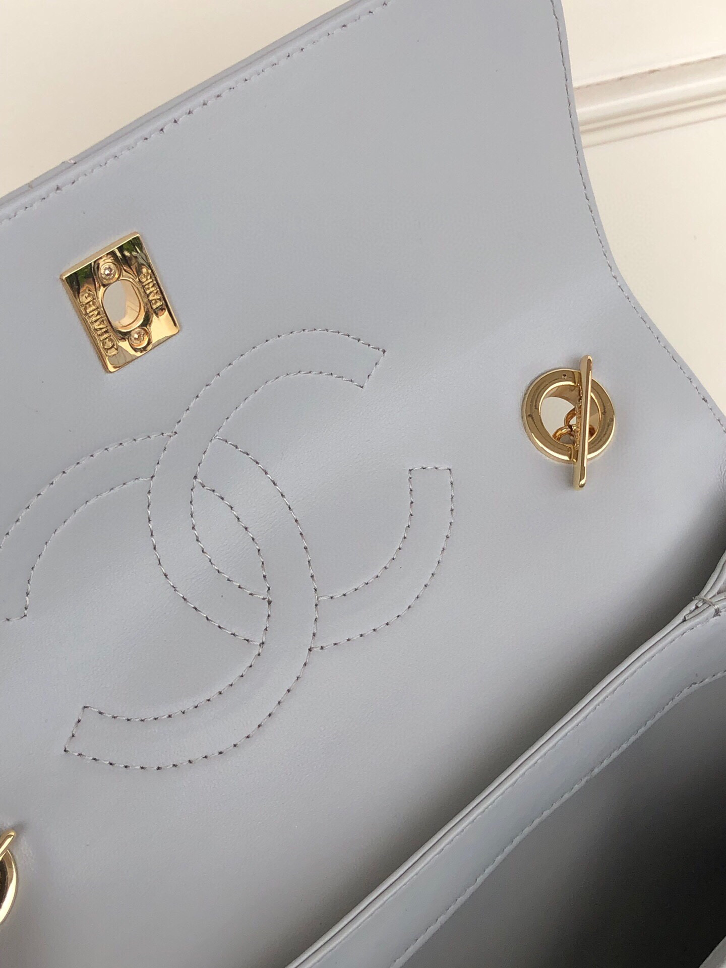 Ch**el FLAP BAG WITH TOP HANDLE 6.6 × 9.8 × 4.7 in
