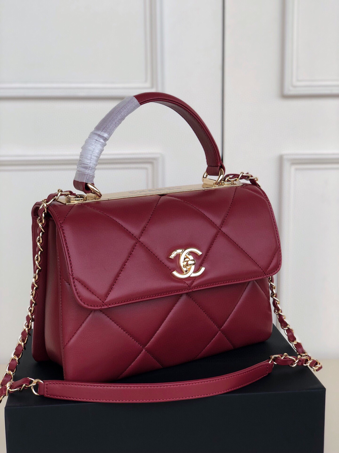Ch**el FLAP BAG WITH TOP HANDLE 6.6 × 9.8 × 4.7 in