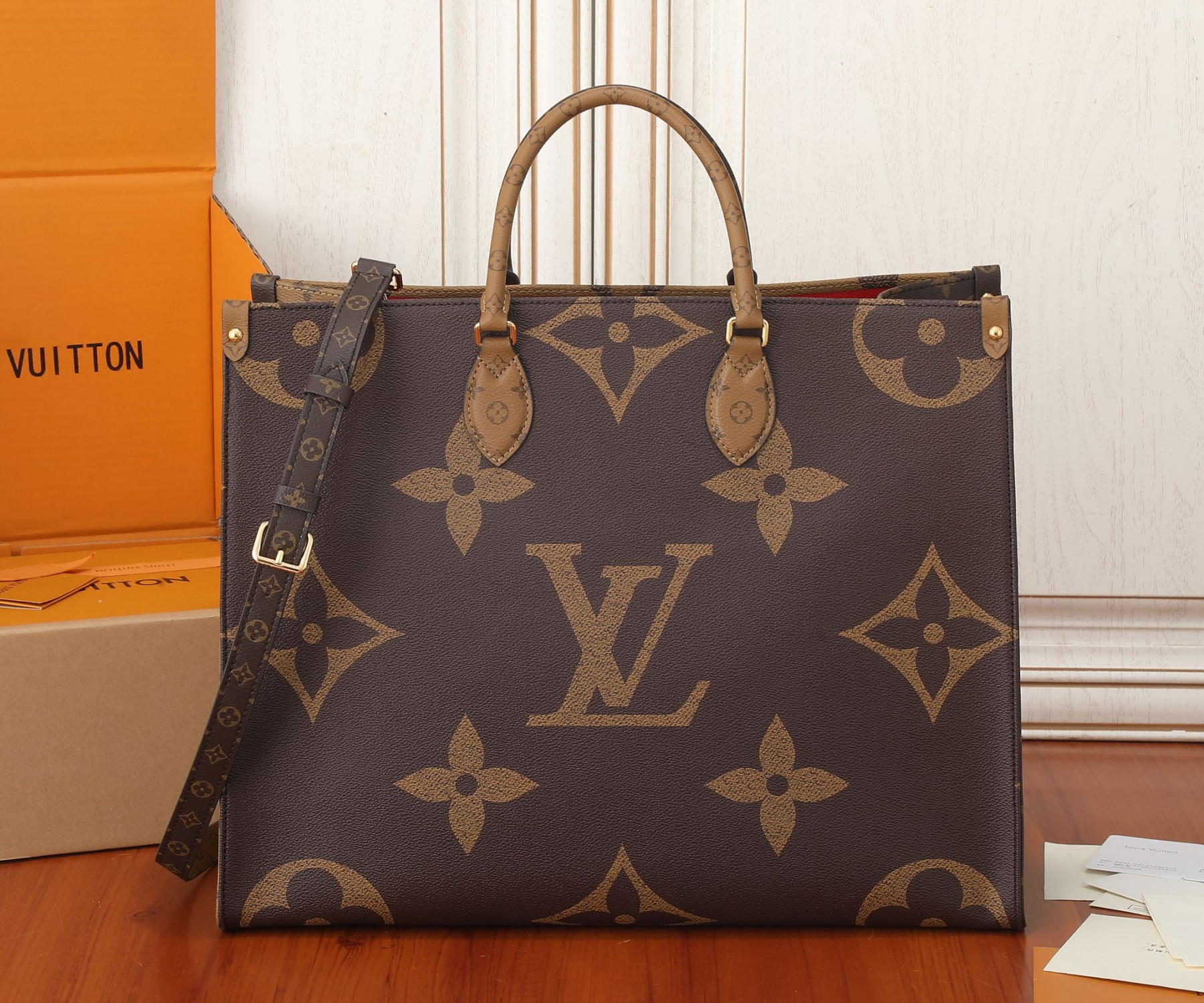 LV OnTheGo Voyage  M46823 16.9 x 13 x 7.3 inches