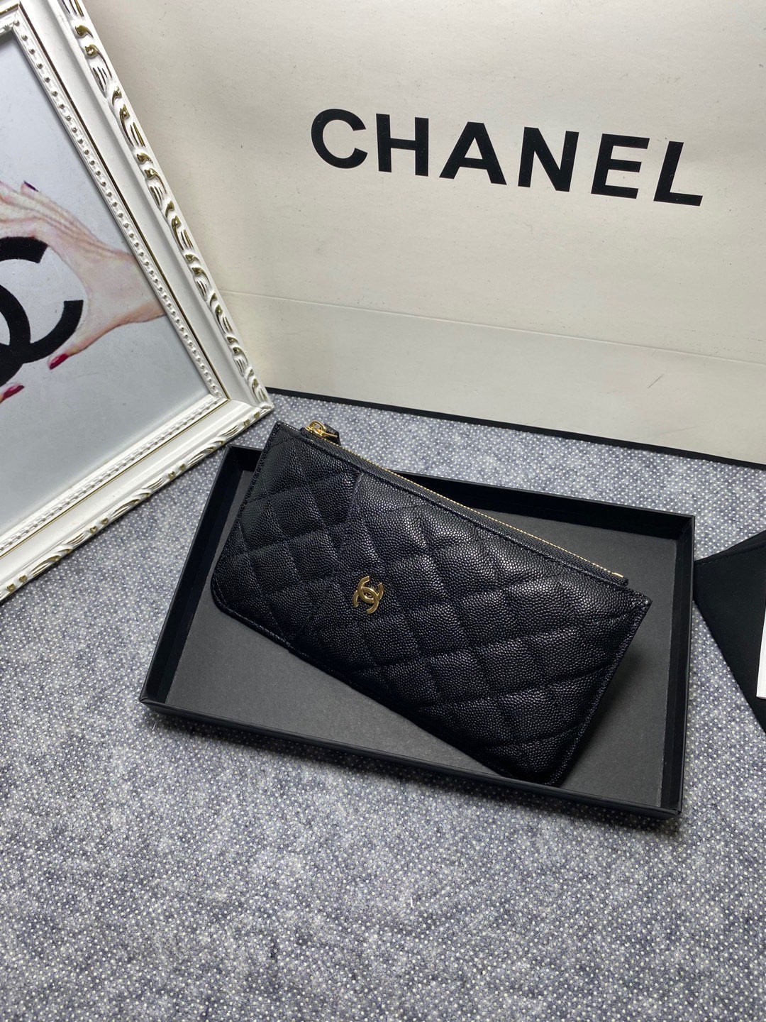 Ch**el LONG ZIPPED WALLET 19-11cm