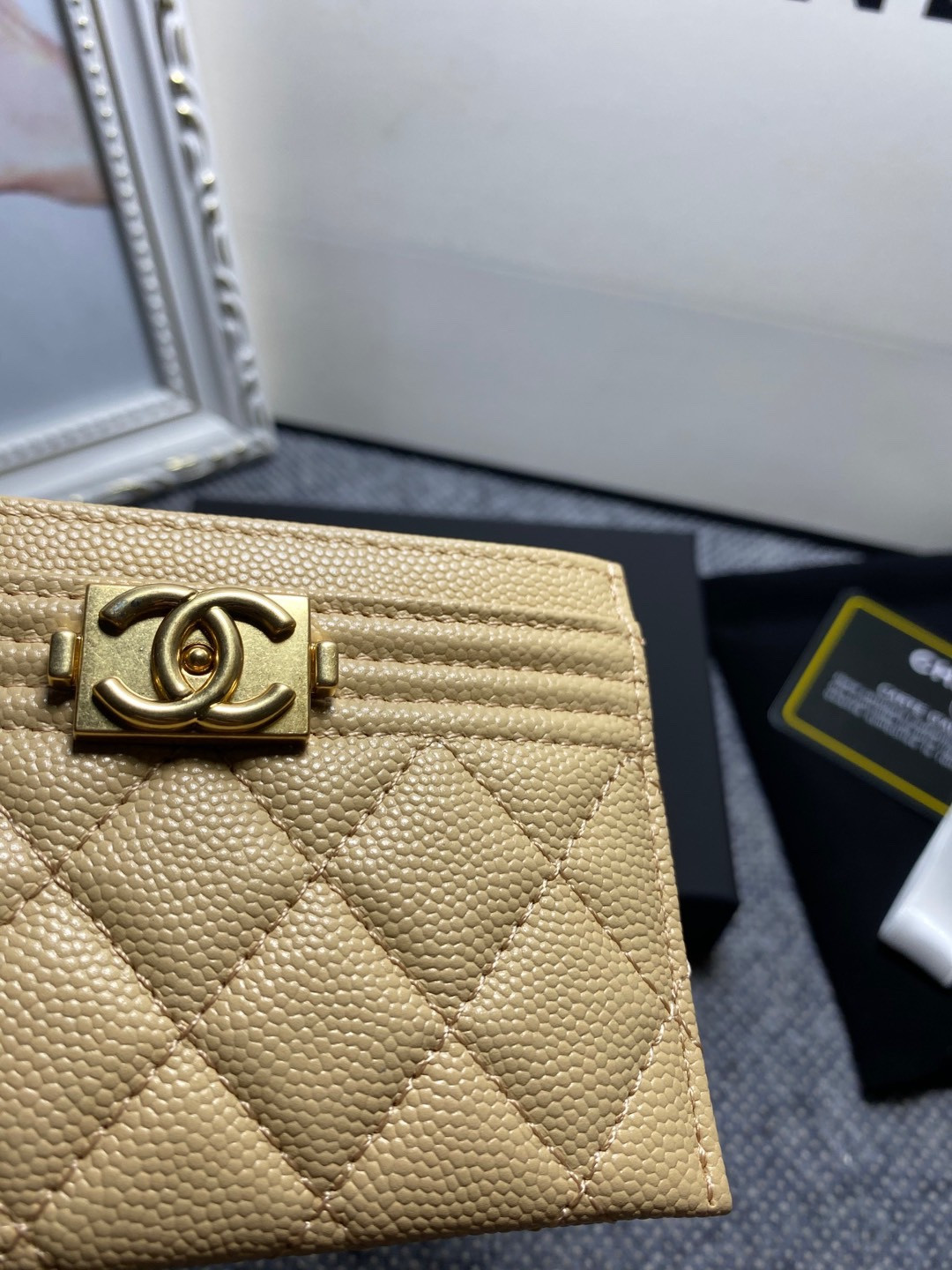 Ch**el CARD HOLDER 10cm