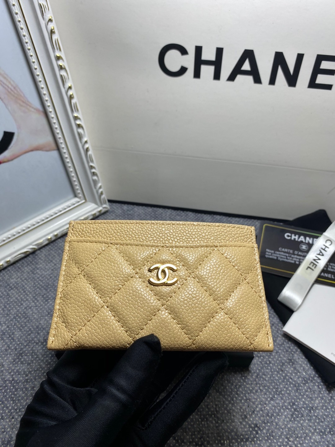 Ch**el CARD HOLDER 10cm