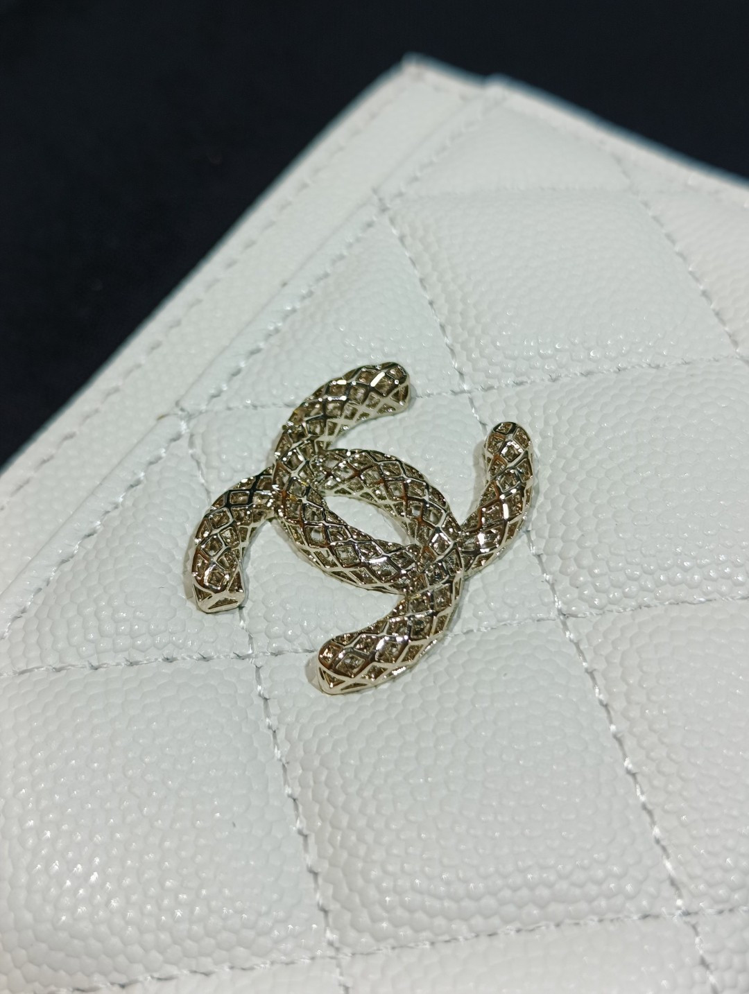 Ch**el CARD HOLDER 10CM