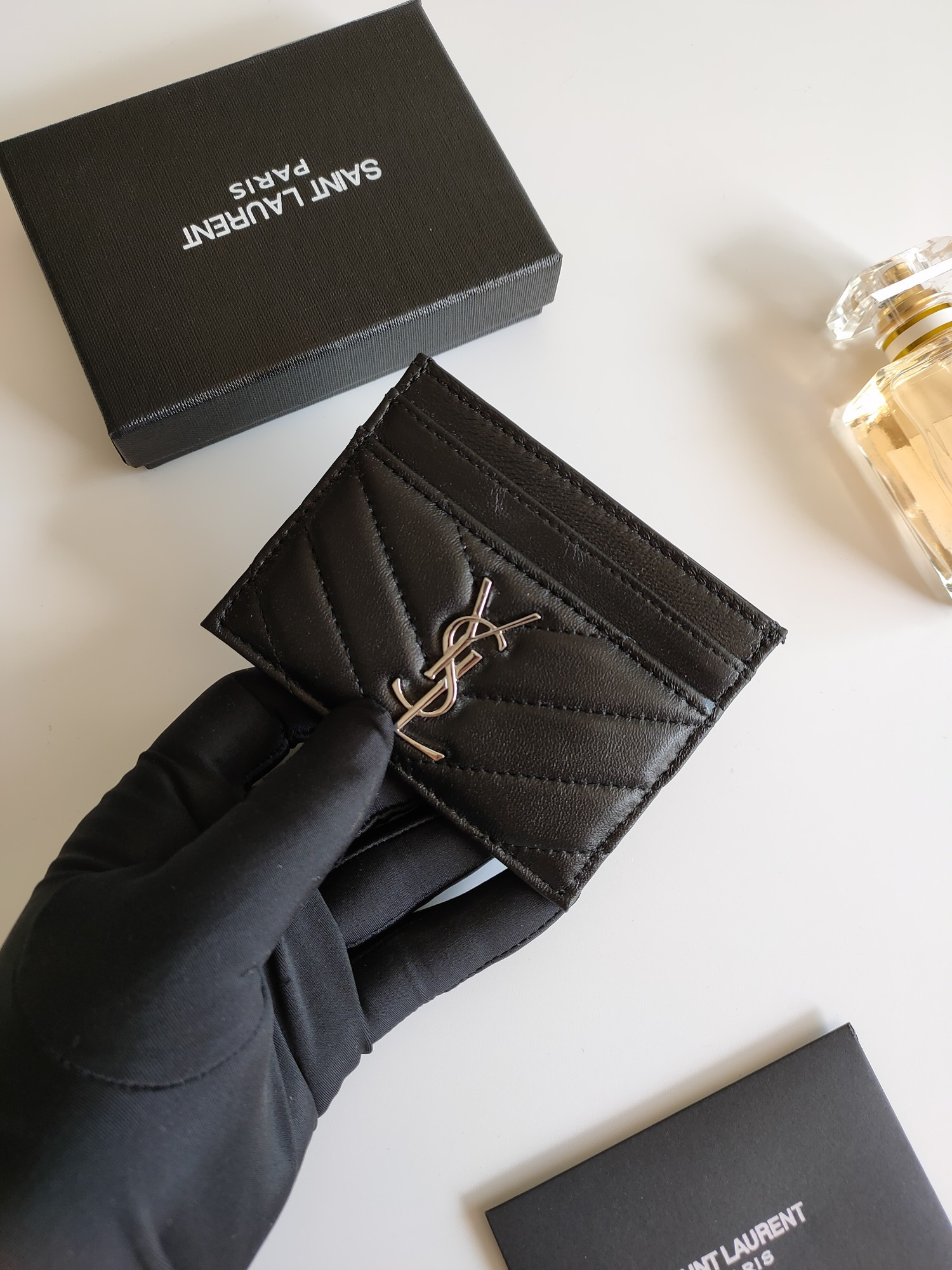 Y51 card holder 10.5×7.5×0.5cm