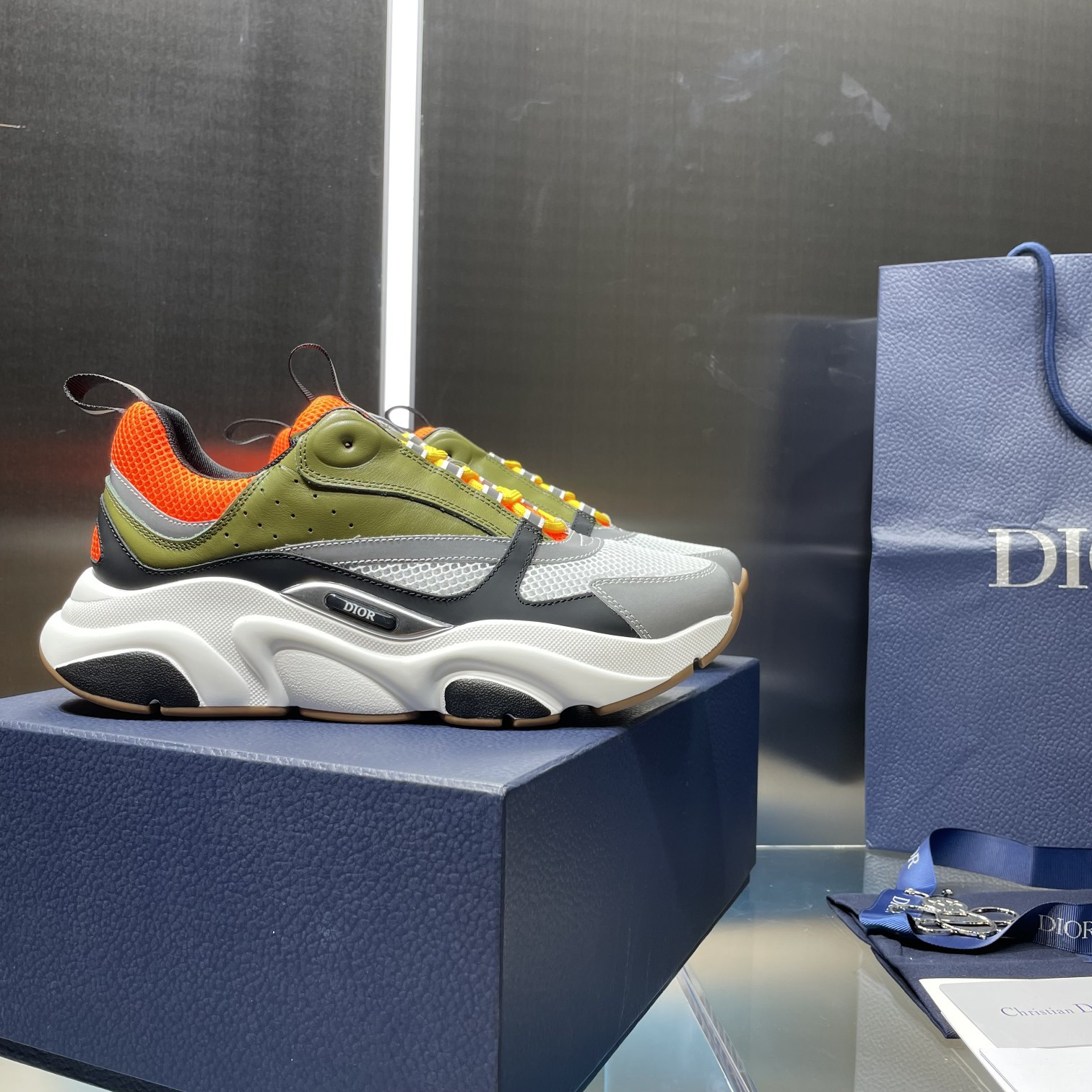 UA D10r B22 green Sneaker