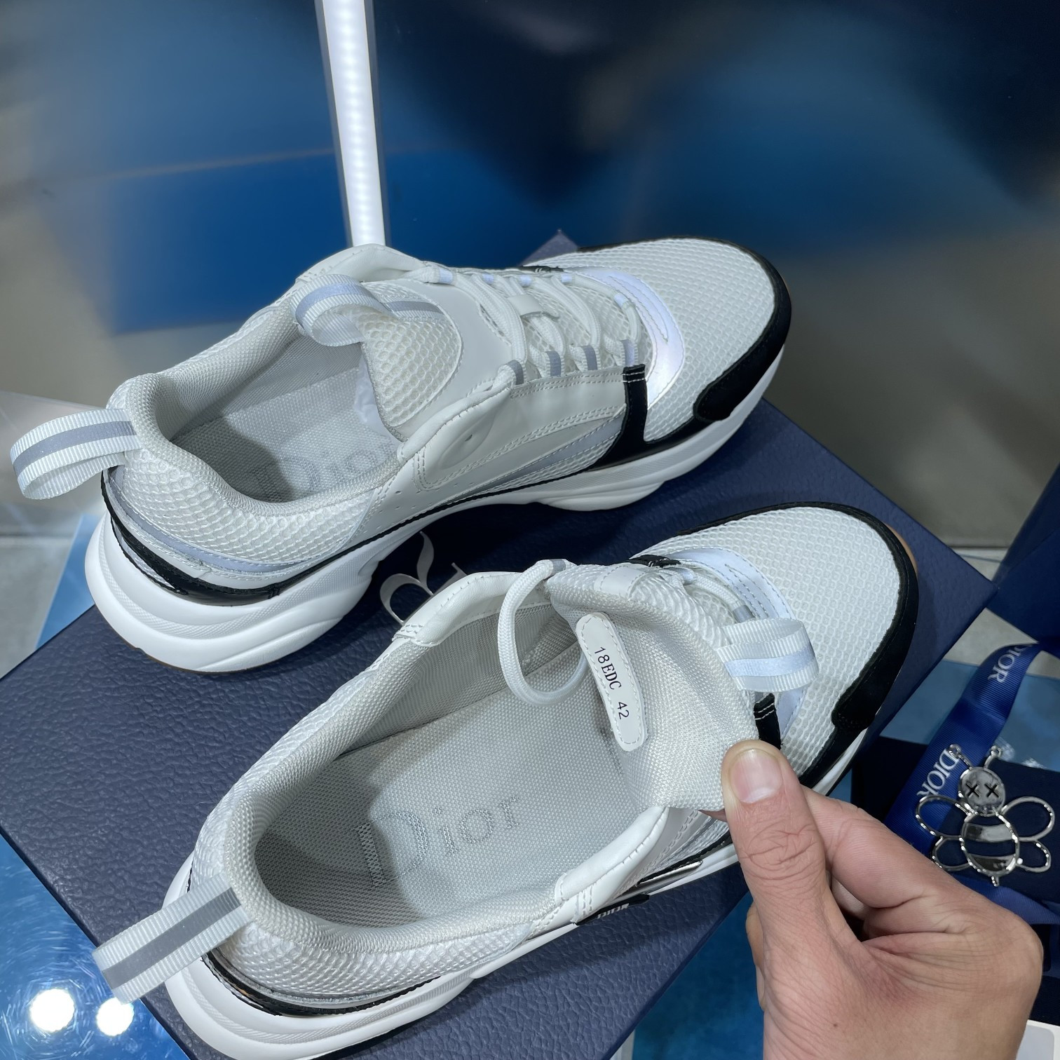 UA D10r B22 white Sneaker